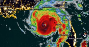 Read more about the article Category 3 Hurricane Idalia threatens to hit Florida as an even stronger storm in the coming hours
