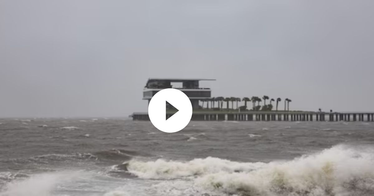 You are currently viewing Florida braces for major hurricane as Idalia is set for rapid growth
